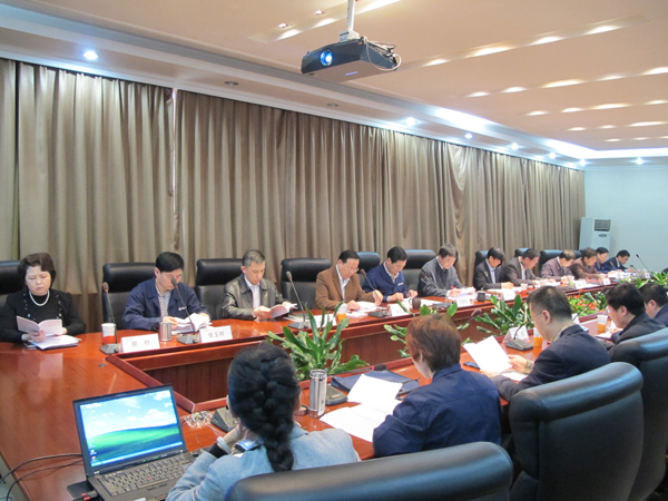 冰球突破-冰球突破豪华版_mg冰球游戏制药领导班子成员集中学习习总书记兰考讲话<br />