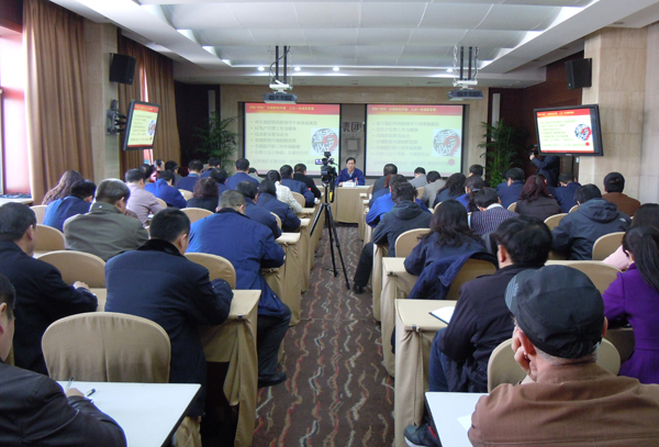 冰球突破-冰球突破豪华版_mg冰球游戏制药领导班子进行<br />党的群众路线教育实践活动第四次集中学习